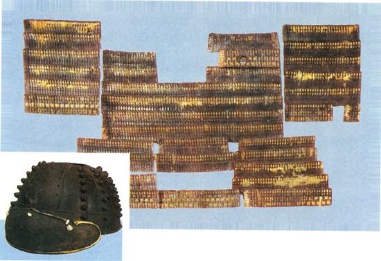 沢瀉威鎧(兜、大袖付、金具廻革所欠失)の画像