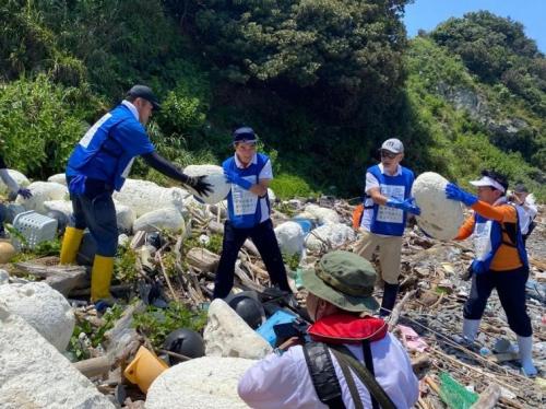 7月22日（月曜日）立入困難海岸の漂着ごみ巡回回収事業キックオフイベント（宇和島）