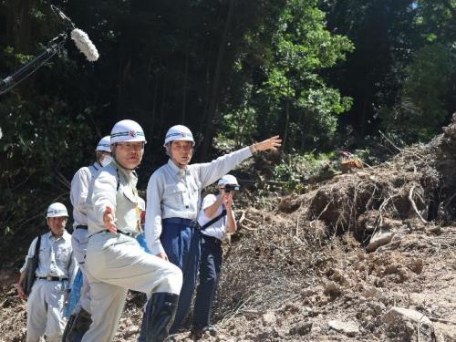 7月30日（火曜日）松山市土砂災害に係る被害状況視察（松山市）