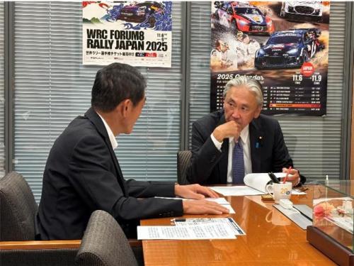 8月4日（月曜日）全国知事会地方創生・日本創造本部長として「地方創生・日本創造への提言」を要請（自民党社会機能移転分散型国づくり推進本部長）（東京都）