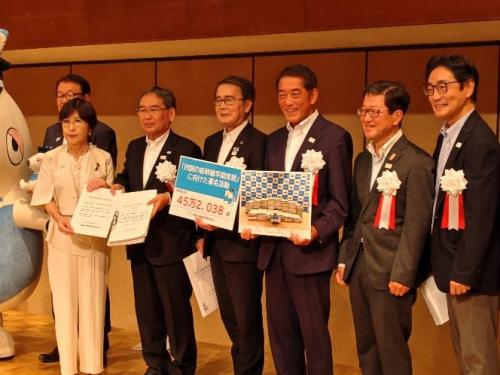 8月21日（木曜日）四国新幹線導入に関する要望活動（自民党整備新幹線等鉄道調査会会長）（東京都）