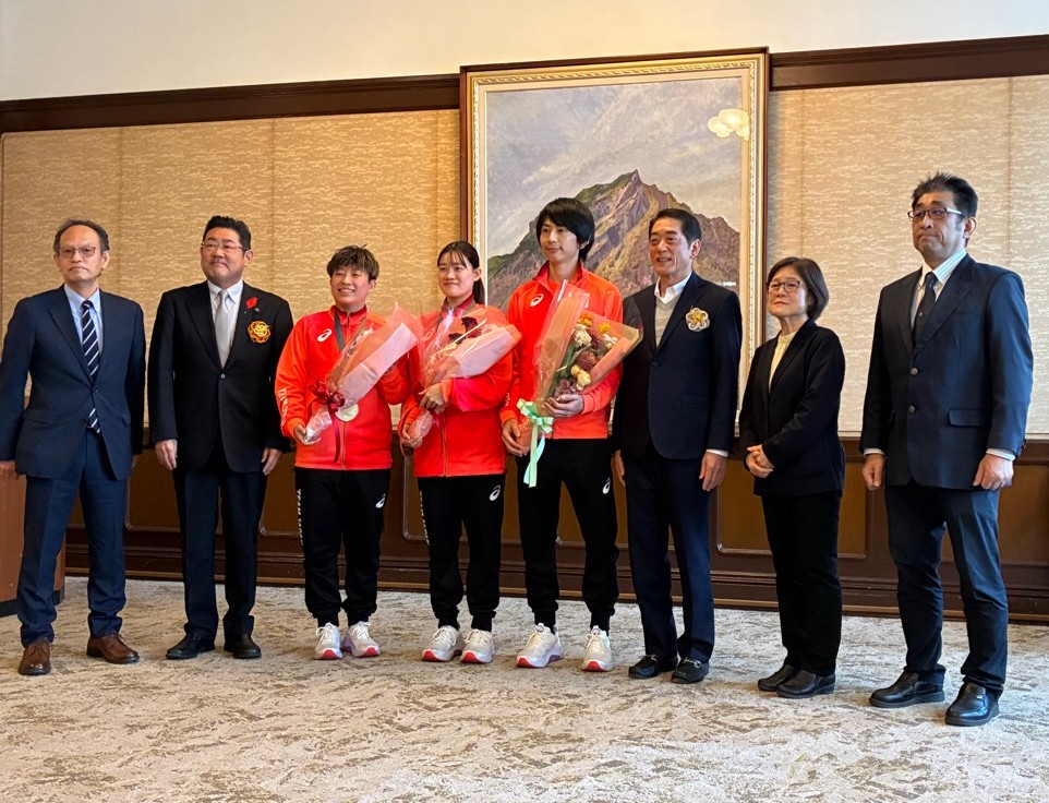 表敬訪問の様子