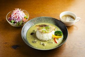 東予鯛めしグリーンカレーソース