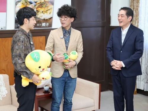 1月6日(火曜日)M-1グランプリ2025で優勝のお笑いコンビ たくろうの訪問(県庁)