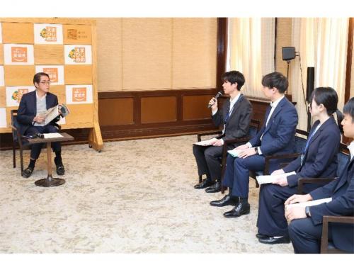 2月2日(月曜日)若手職員による若手職員の政策立案への意欲向上に向けた取り組み等に関する知事報告会(県庁)