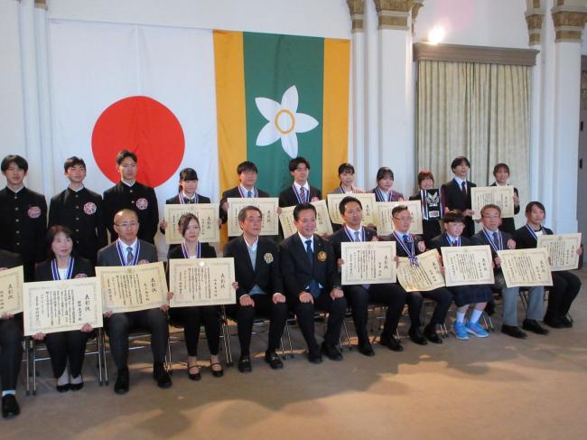 324_愛顔のえひめ知事表彰式