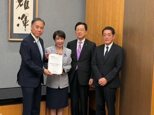6月1日(月曜日)全国知事会くらしの安心確立調整本部副本部長として「中東情勢に伴う物価高騰等への対策に向けた提言」について要請(内閣総理大臣)(東京都)