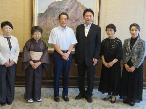 6月8日(月曜日)華道家元池坊全国大会関係者らの訪問(県庁)