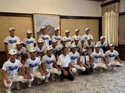 7月29日（水曜日）全国高等学校野球選手権大会出場校に対する県応援旗贈呈式（県庁）