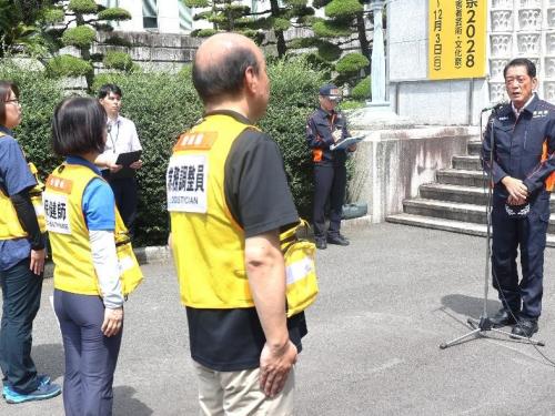 8月1日（土曜日）熊本地震の被災地支援活動に係る保健師等派遣 出発式（県庁本館前）
