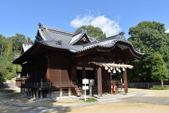 松山神社社殿の画像1