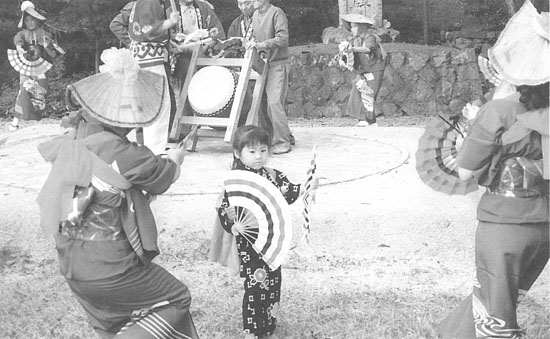 御簾おどりの画像