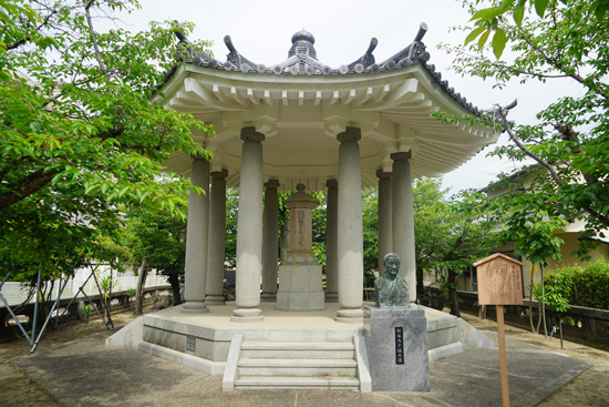 鍵谷カナ頌功堂の画像1