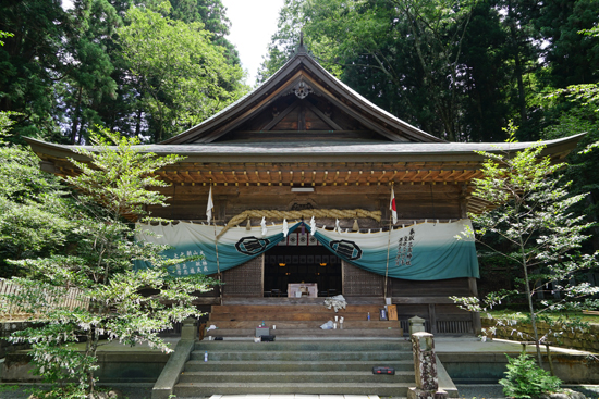 三島神社拝殿の画像1